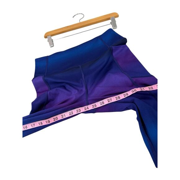 Victoria’s Secret On Point Flow Leggings Purple Galaxy Print Womens Size 12 - Picture 6 of 6